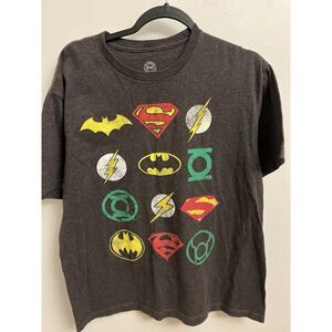 DC Comics Shirt Mens Large Gray Crew‎ Neck 12 Heroes